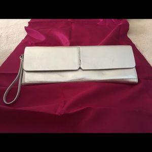 ALFANI Silver Clutch